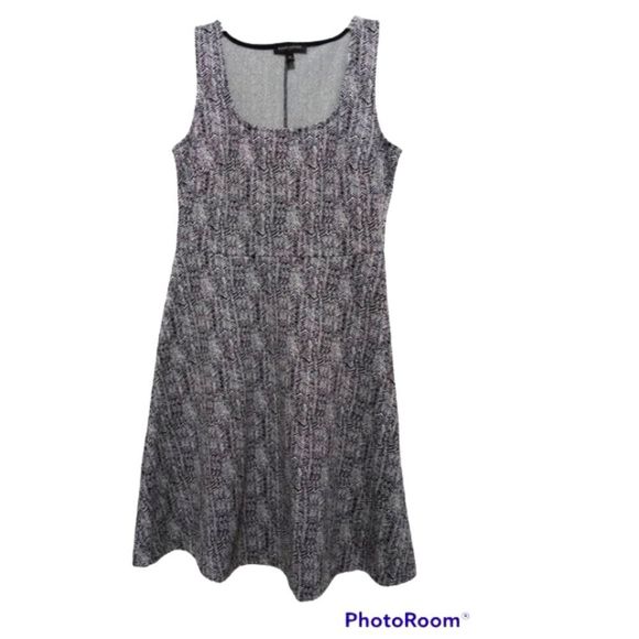 Banana Republic Women's Black & White Patterned Sleeveless Knit Dress size M - Picture 1 of 10